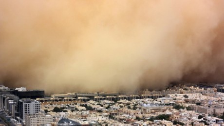 Furtuna de nisip in capitala Arabiei Saudite Furtuna de nisip in capitala Arabiei Saudite
