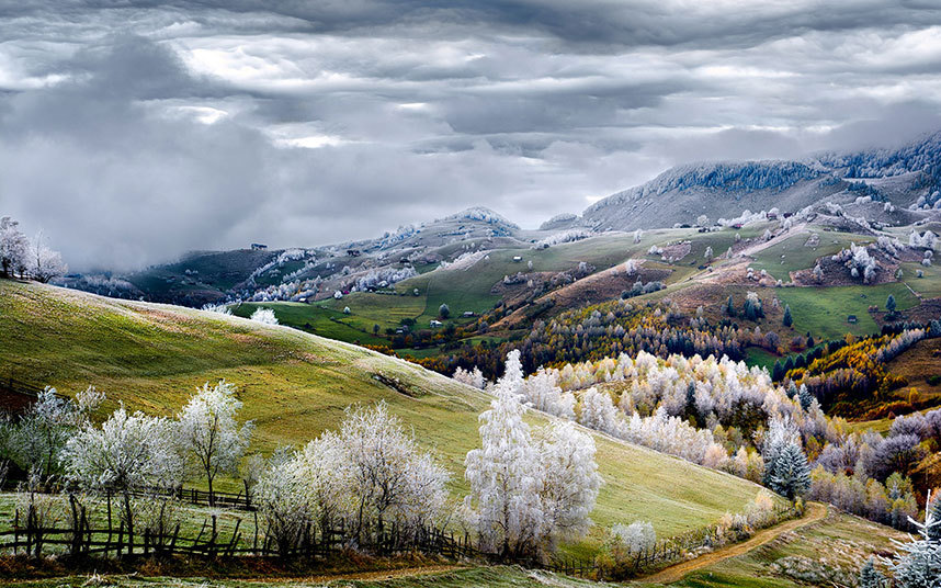 Romania__Land_of_F_3396259k