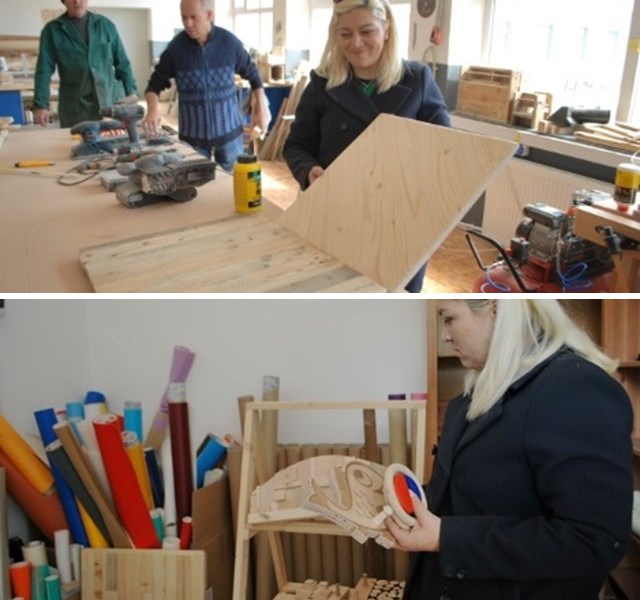 atelier de economie circulară Adriana, arătând o bucată de lemn înainte și după prelucrare, atelier de economie circulară