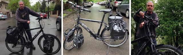 Richard van Dijke, alături de bicicleta sa de touring, marca Santos