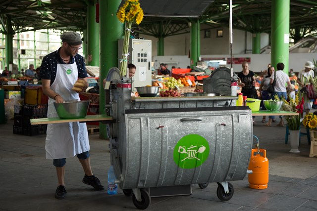 waste cooking romania 2
